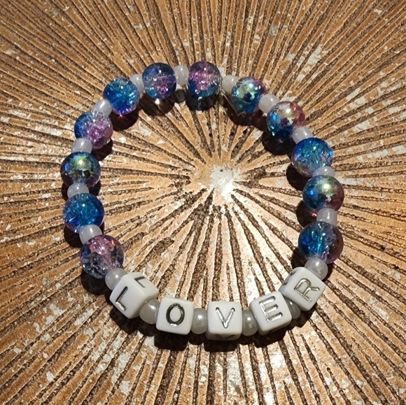 Taylor Swift Lover Inspired Friendship Bracelet - Picture 2 of 7